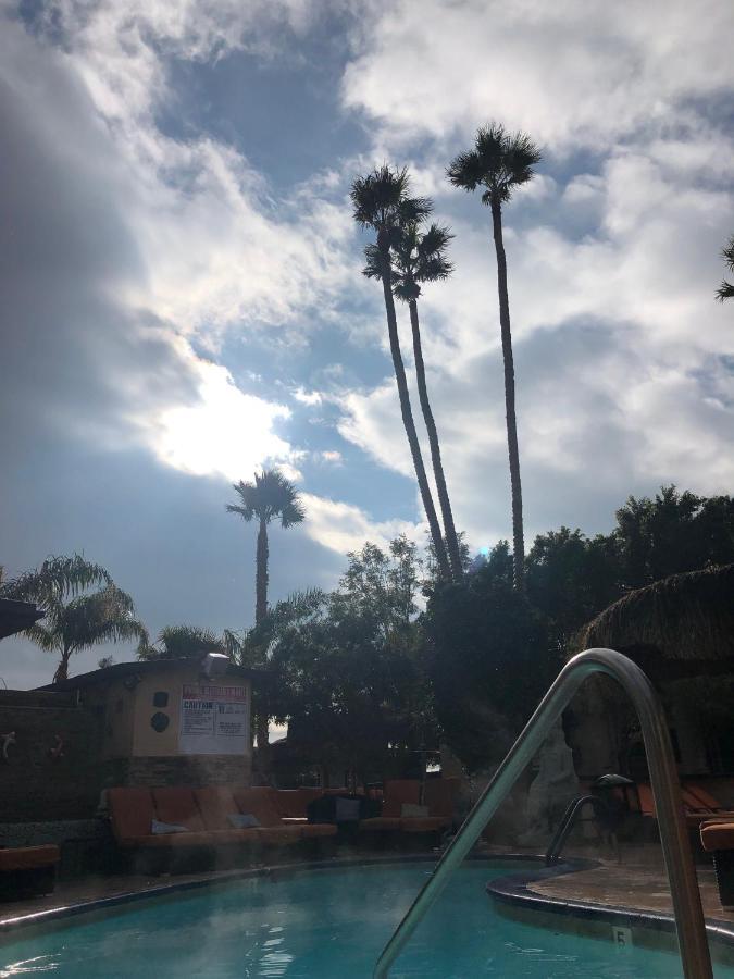 Sea Mountain Nude Resort&Spa Hotel - Adults Only Desert Hot Springs Exterior foto